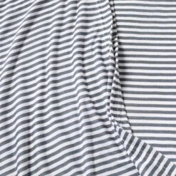 Jersey Swaddle Blanket Stripe - Cloud Island⢠White/Gray