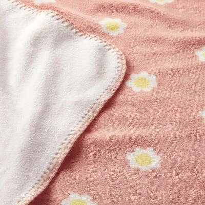 Plush Baby Blanket - Daisy - Cloud Island™ 4 Plush Baby Blanket - Daisy - Cloud Island™ - Image 2