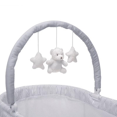 Delta Children Curve Bassinet - White And Gray 6 Delta Children Curve Bassinet - White And Gray - Image 4